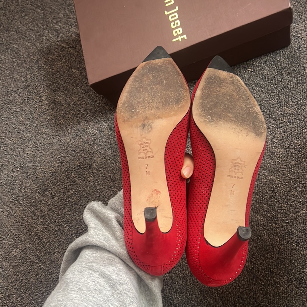 Jon Josef Heels - image 4